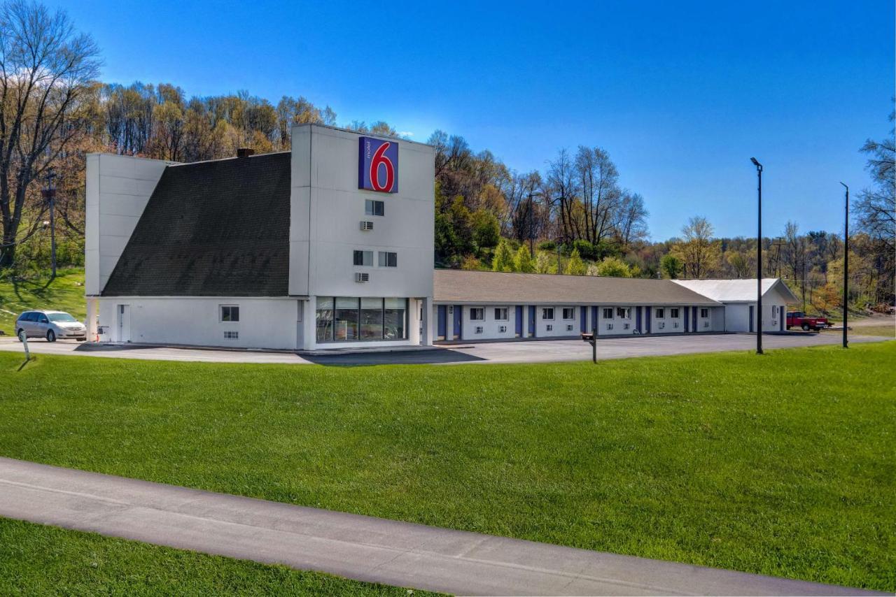 Motel 6 Bellville, Oh Exterior photo